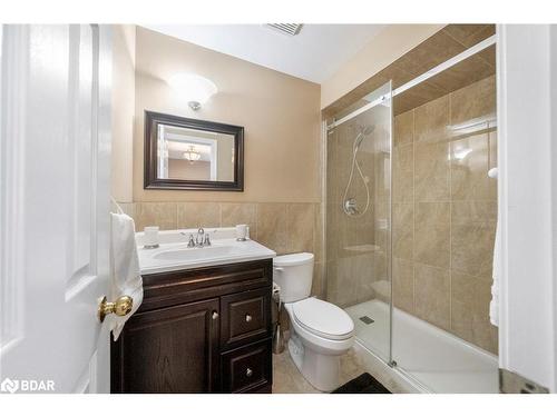 56 Bishop Drive, Barrie, ON - Indoor Photo Showing Bathroom