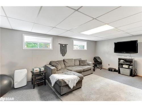 224 Oriole Crescent, Gravenhurst, ON - Indoor Photo Showing Basement