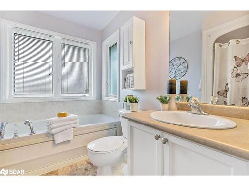 62 Springdale Drive, Lindsay, ON - Indoor Photo Showing Bathroom