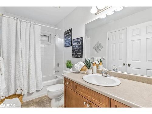 62 Springdale Drive, Lindsay, ON - Indoor Photo Showing Bathroom