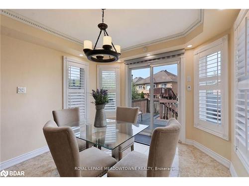 2857 Termini Terrace, Mississauga, ON - Indoor Photo Showing Dining Room