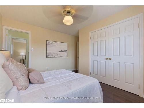 2857 Termini Terrace, Mississauga, ON - Indoor Photo Showing Bedroom