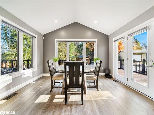 129 Bass Line, Oro-Medonte, ON - Indoor Photo Showing Dining Room