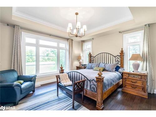 4454 North Valley Lane, Severn, ON - Indoor Photo Showing Bedroom