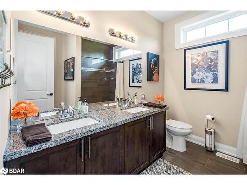 4454 North Valley Lane, Severn, ON - Indoor Photo Showing Bathroom