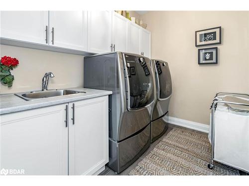 4454 North Valley Lane, Severn, ON - Indoor Photo Showing Laundry Room