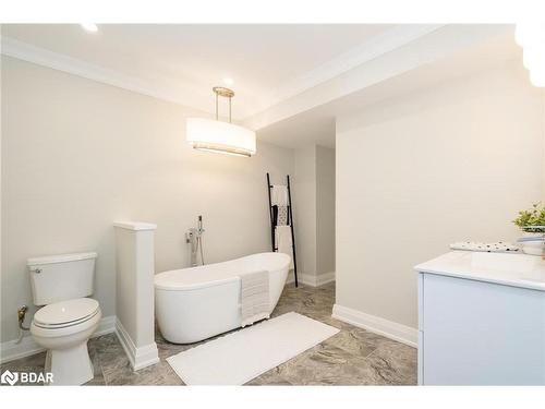 4454 North Valley Lane, Severn, ON - Indoor Photo Showing Bathroom