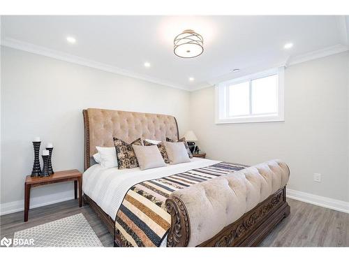 4454 North Valley Lane, Severn, ON - Indoor Photo Showing Bedroom