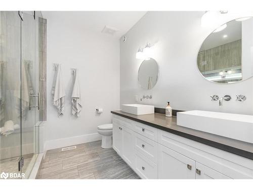 141 Dale Crescent, Bradford West Gwillimbury, ON - Indoor Photo Showing Bathroom