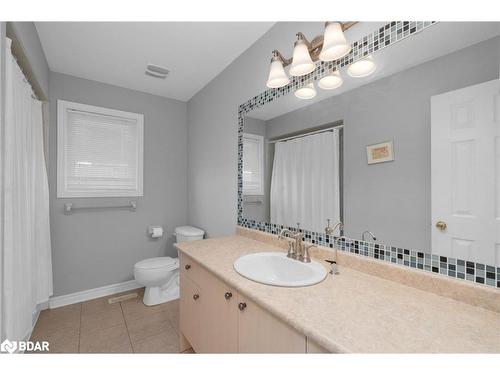 1951 Swan Street, Innisfil, ON - Indoor Photo Showing Bathroom