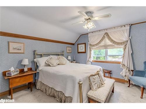 63 Nelson Street, Barrie, ON - Indoor Photo Showing Bedroom