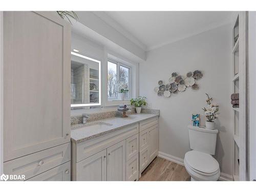 30 Hickory Lane, Oro-Medonte, ON - Indoor Photo Showing Bathroom