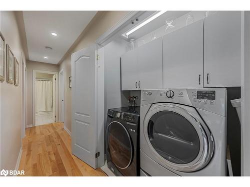 30 Hickory Lane, Oro-Medonte, ON - Indoor Photo Showing Laundry Room