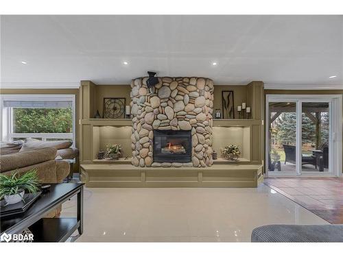 30 Hickory Lane, Oro-Medonte, ON - Indoor Photo Showing Living Room With Fireplace