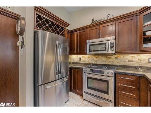 30 Hickory Lane, Oro-Medonte, ON - Indoor Photo Showing Kitchen