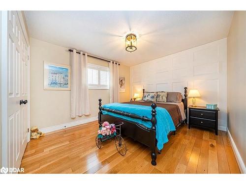 28 Thrushwood Trail, Lindsay, ON - Indoor Photo Showing Bedroom