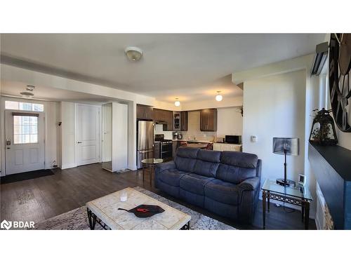 37 Marina Village Drive, Port Severn, ON - Indoor Photo Showing Living Room