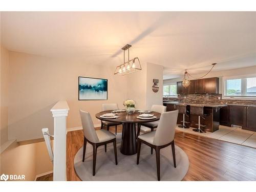 21 Keyzer Drive, Oro-Medonte, ON - Indoor Photo Showing Dining Room