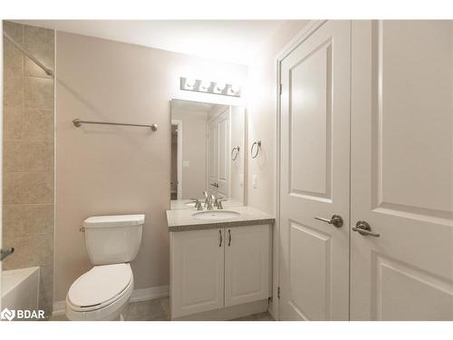 201-306 Essa Road, Barrie, ON - Indoor Photo Showing Bathroom