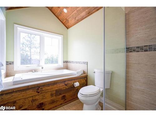 7 Pine Point, Oro-Medonte, ON - Indoor Photo Showing Bathroom