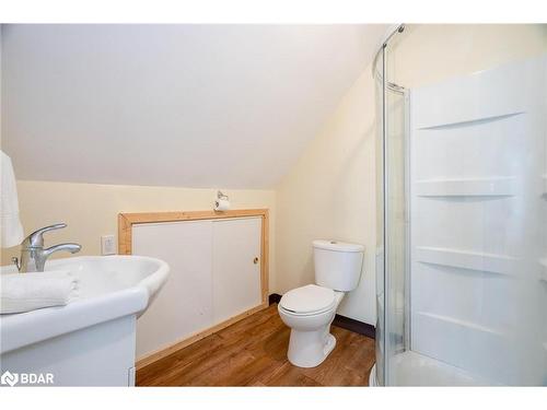 7 Pine Point, Oro-Medonte, ON - Indoor Photo Showing Bathroom