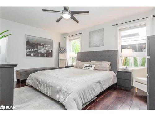 72 Gore Drive, Barrie, ON - Indoor Photo Showing Bedroom