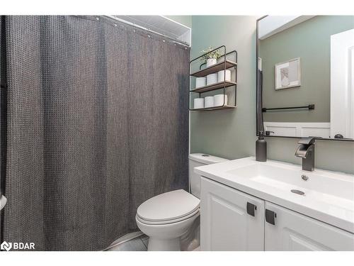 72 Gore Drive, Barrie, ON - Indoor Photo Showing Bathroom