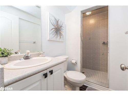 72 Gore Drive, Barrie, ON - Indoor Photo Showing Bathroom