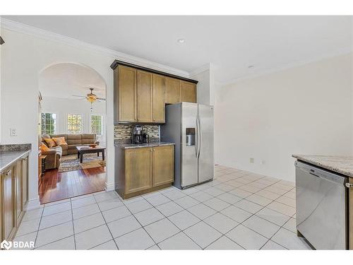 473 Haines Street, Beeton, ON - Indoor Photo Showing Kitchen