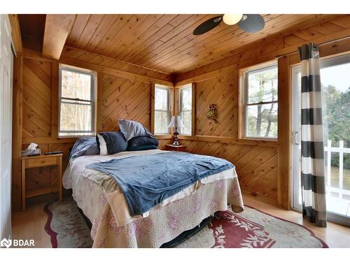 20 Coulter Lane, Bracebridge, ON - Indoor Photo Showing Bedroom