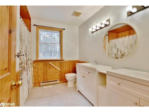 20 Coulter Lane, Bracebridge, ON - Indoor Photo Showing Bathroom