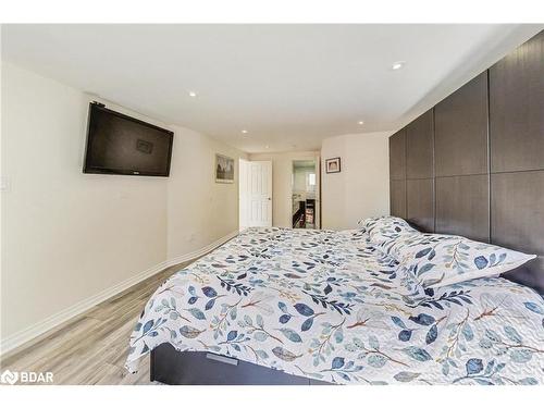 40 Mullen Drive, Vaughan, ON - Indoor Photo Showing Bedroom