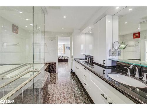 40 Mullen Drive, Vaughan, ON - Indoor Photo Showing Bathroom