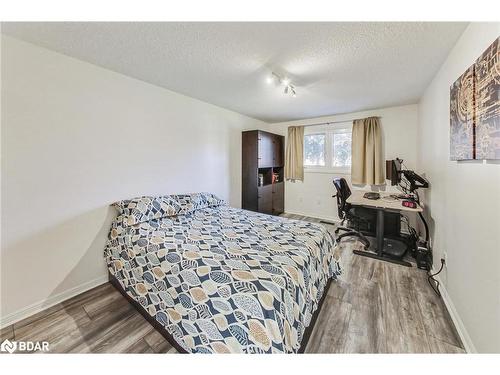 40 Mullen Drive, Vaughan, ON - Indoor Photo Showing Bedroom