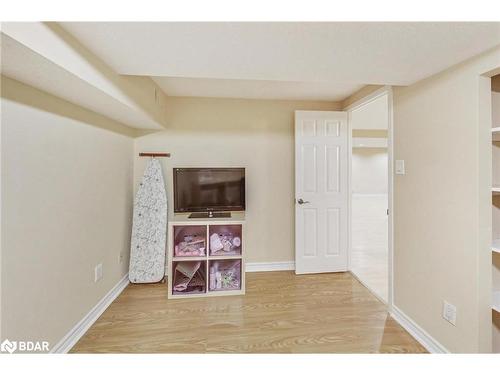 40 Mullen Drive, Vaughan, ON - Indoor Photo Showing Other Room