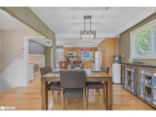 20 Jamieson Drive, Rosemont, ON - Indoor Photo Showing Dining Room