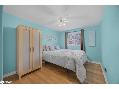 20 Jamieson Drive, Rosemont, ON - Indoor Photo Showing Bedroom