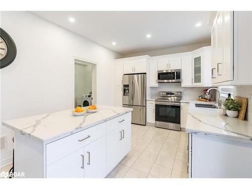 1386 Dallman Street, Innisfil, ON - Indoor Photo Showing Kitchen