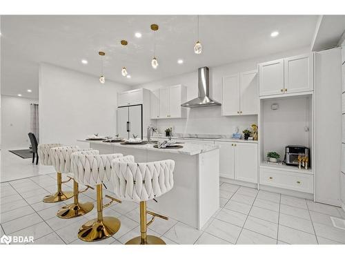 27 Carew Boulevard, Lindsay, ON - Indoor Photo Showing Kitchen With Upgraded Kitchen