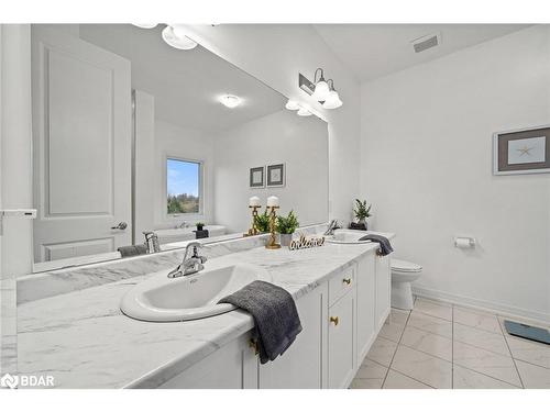 27 Carew Boulevard, Lindsay, ON - Indoor Photo Showing Bathroom