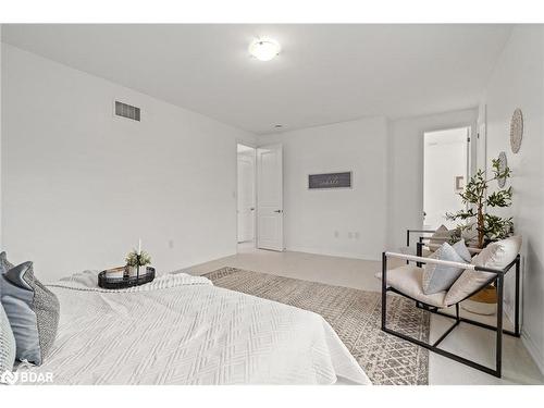 27 Carew Boulevard, Lindsay, ON - Indoor Photo Showing Bedroom