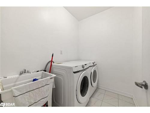 27 Carew Boulevard, Lindsay, ON - Indoor Photo Showing Laundry Room