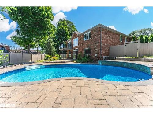 36 Glen Oak Court, Barrie, ON - Outdoor With In Ground Pool With Backyard