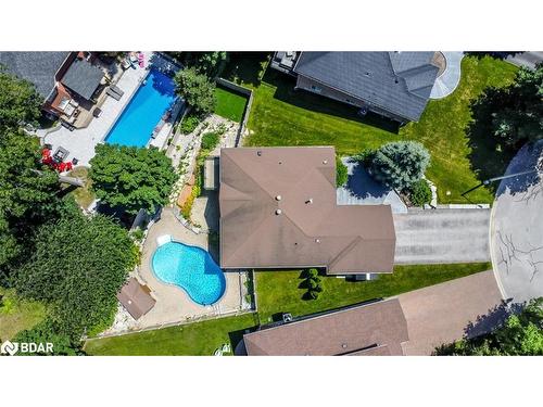 36 Glen Oak Court, Barrie, ON - Outdoor With In Ground Pool With View