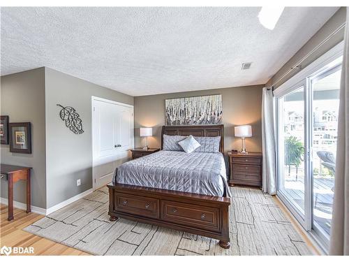 206-585 Atherley Road, Orillia, ON - Indoor Photo Showing Bedroom