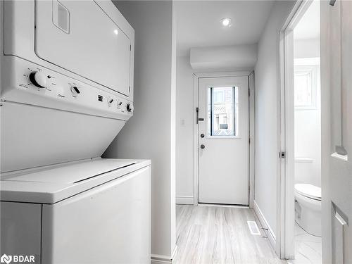 184 Vodden Street, Brampton, ON - Indoor Photo Showing Laundry Room