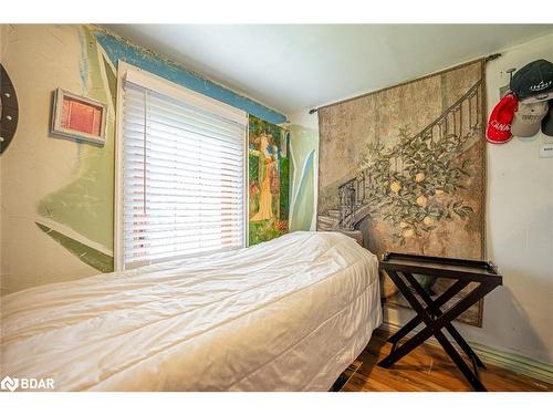 677 Reid Street, Innisfil, ON - Indoor Photo Showing Bedroom