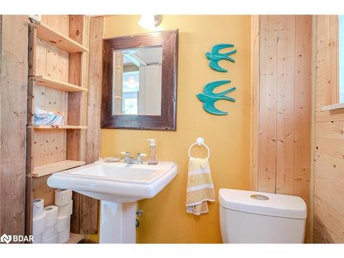 677 Reid Street, Innisfil, ON - Indoor Photo Showing Bathroom