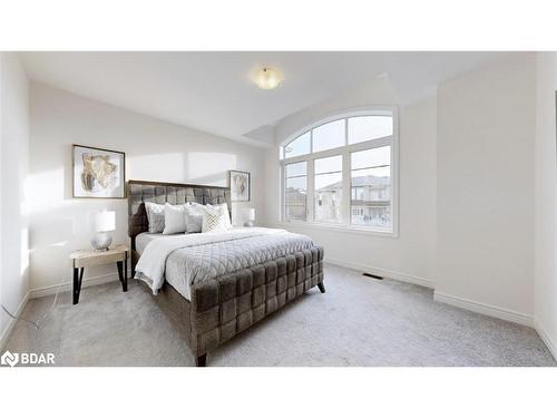 32 Forest Edge Crescent Crescent, Holland Landing, ON - Indoor Photo Showing Bedroom