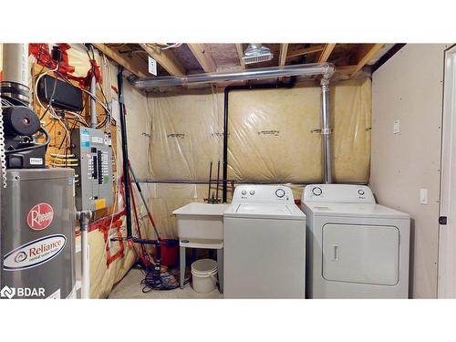 1-101 Frederick Drive, Guelph, ON - Indoor Photo Showing Laundry Room